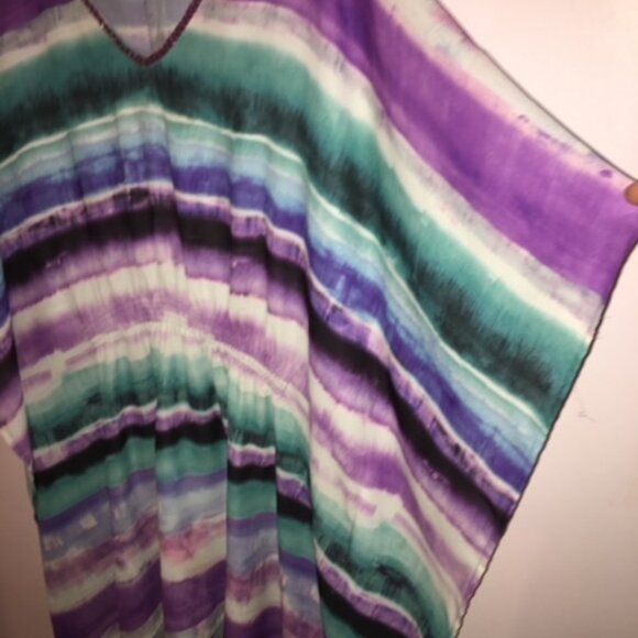 Lane Bryant Bat Wing Top With Jeweled Neckline, Size 2x - Picture 3 of 3